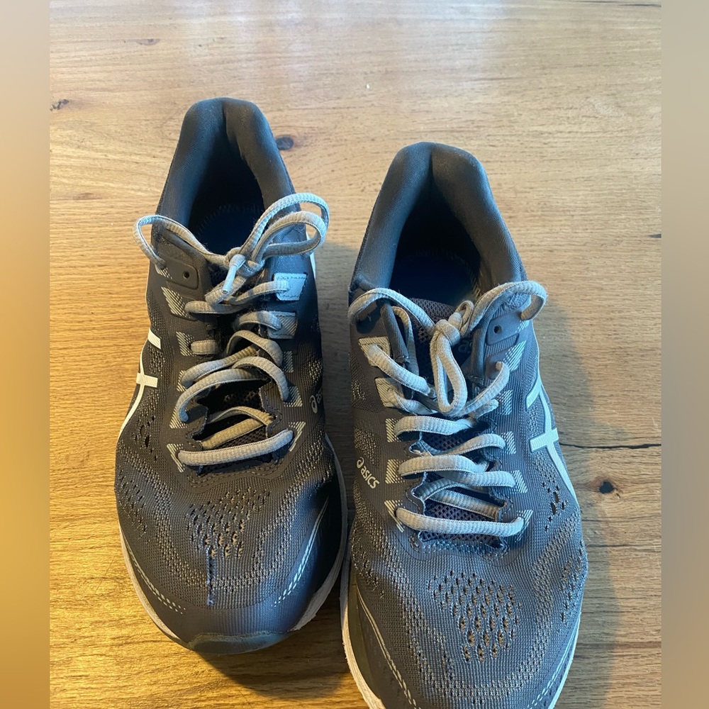 ASICS Men's Gray Running Shoes‎